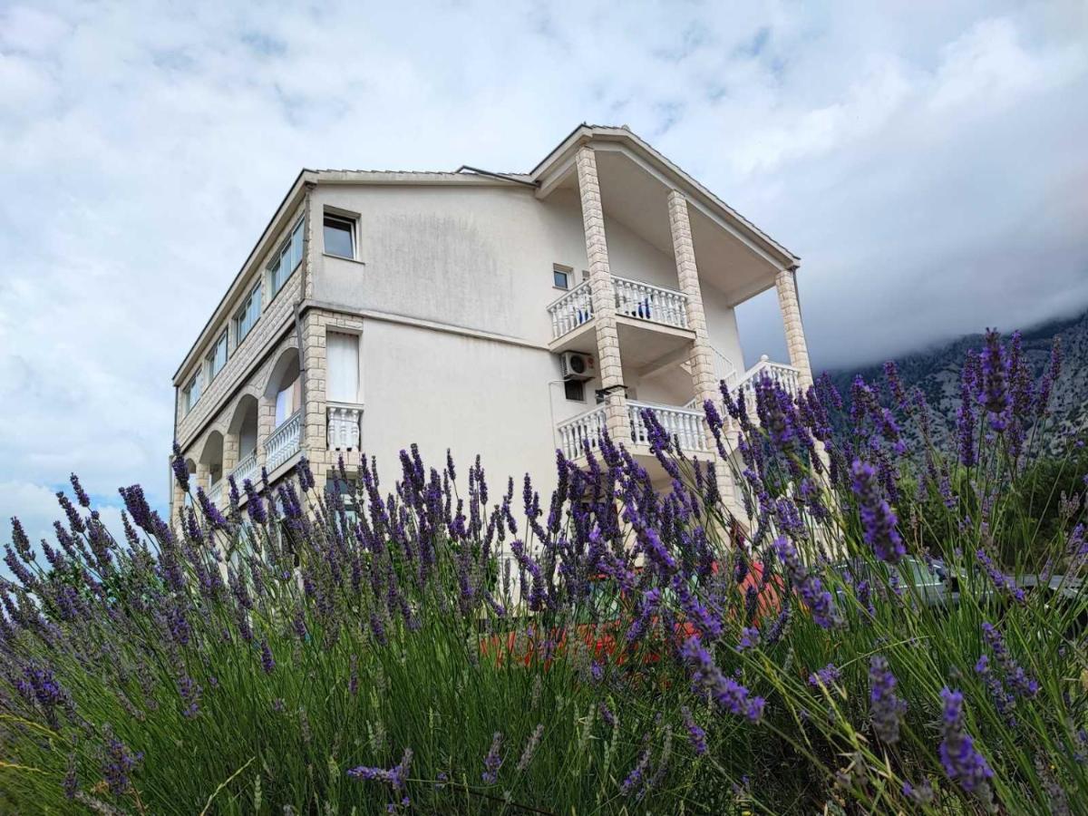 Apartments Dodik Orebić Buitenkant foto