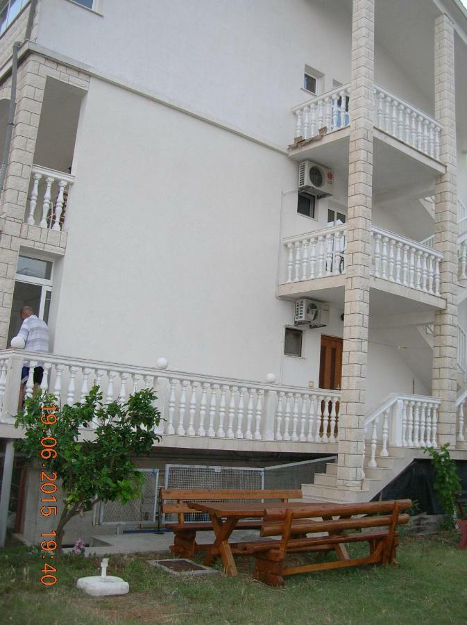 Apartments Dodik Orebić Buitenkant foto